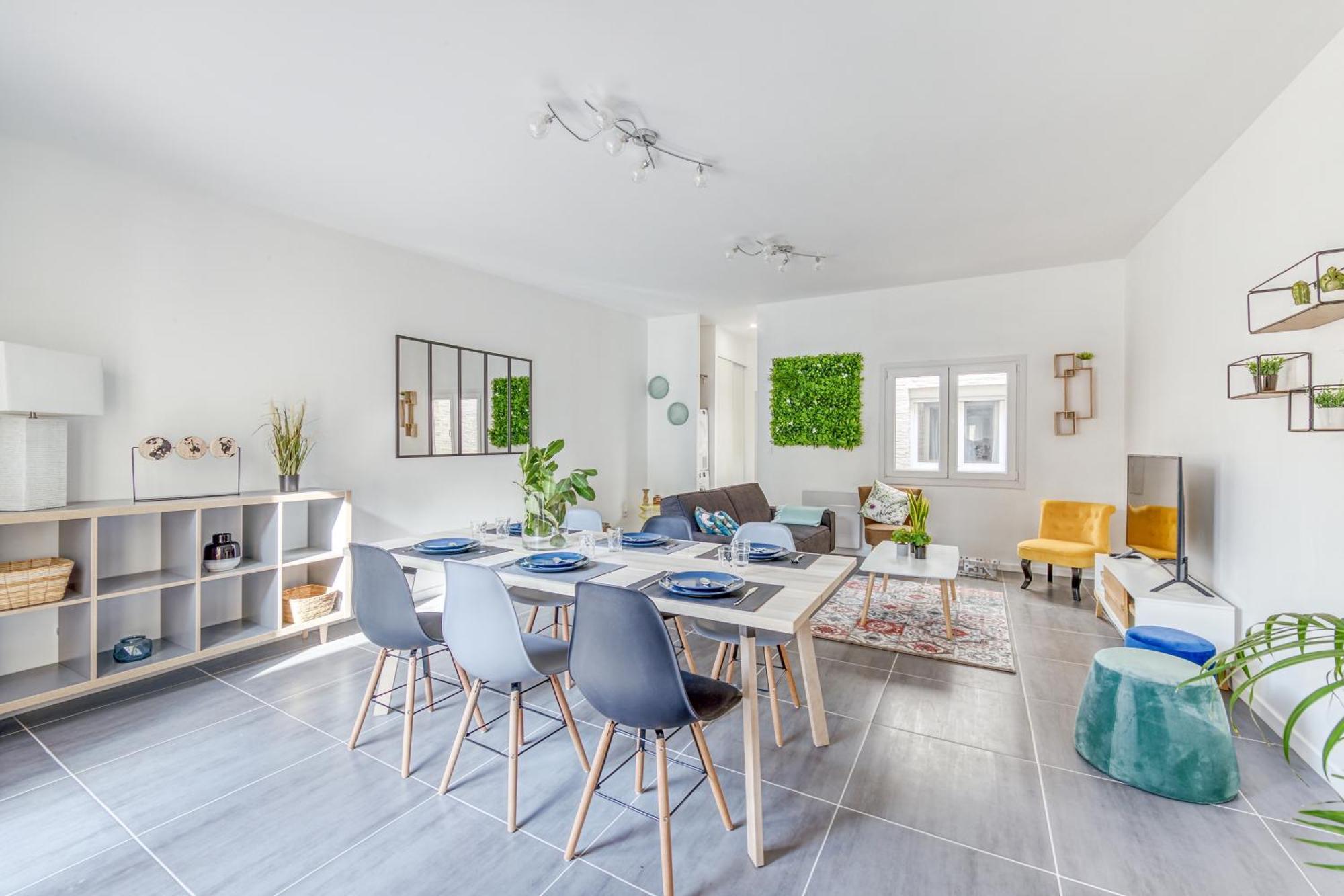 Villa Spacieuse 6 Ch/12 Personnes/ 6 Sdb Wc Privee Valenciennes Kültér fotó